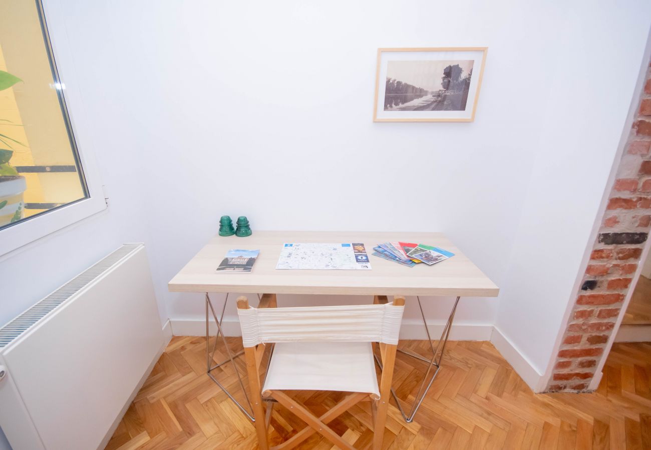 Appartement à Madrid - Appartement central et confortable dans le Rastro de Madrid RDC33