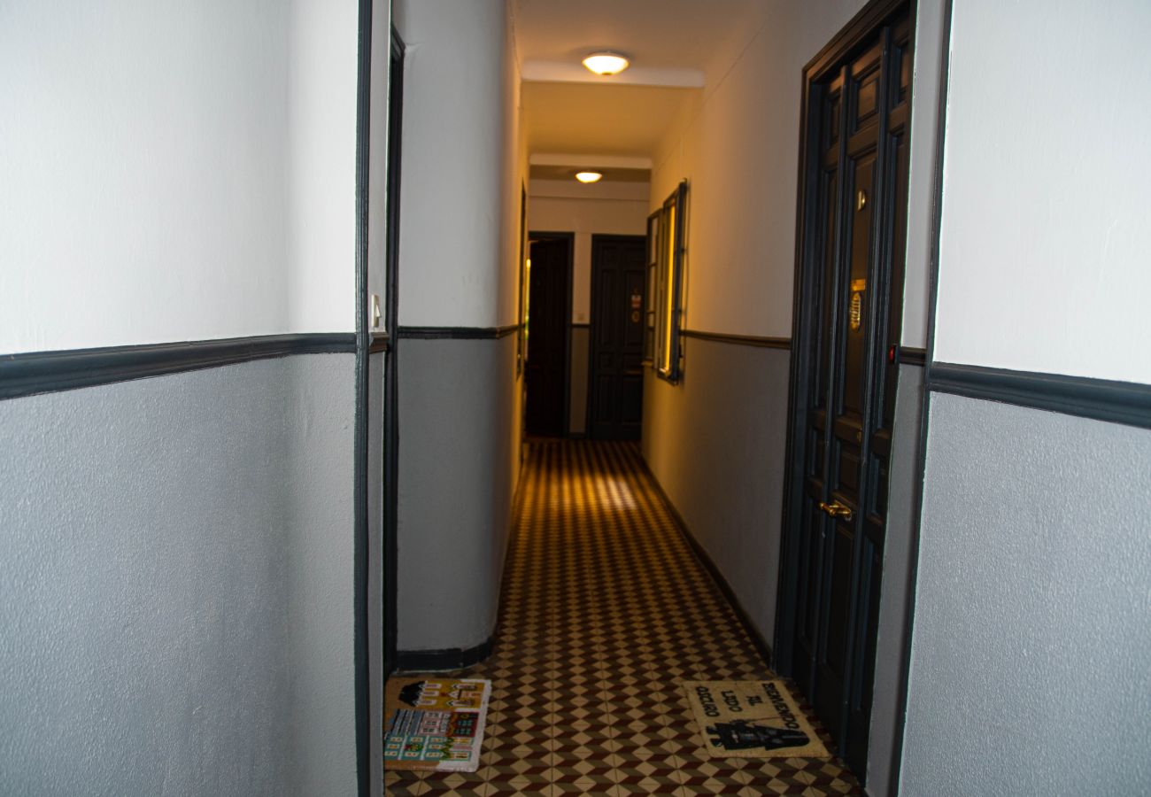 Appartement à Madrid - Appartement central et confortable dans le Rastro de Madrid RDC33