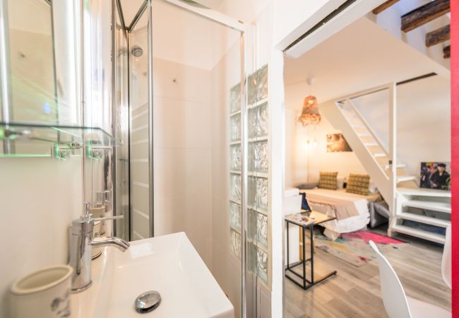Appartement à Madrid - M (SGV51) Encantadora buhardilla dúplex en el cora Appartement à Madrid - M (SGV51) Encantadora buhardilla dúplex en el cora