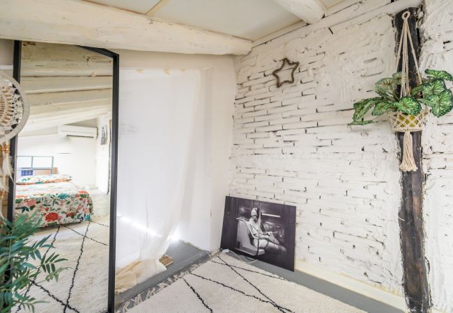 Appartement à Madrid - M (SGV51) Encantadora buhardilla dúplex en el cora Appartement à Madrid - M (SGV51) Encantadora buhardilla dúplex en el cora