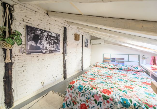 Appartement à Madrid - M (SGV51) Encantadora buhardilla dúplex en el cora Appartement à Madrid - M (SGV51) Encantadora buhardilla dúplex en el cora
