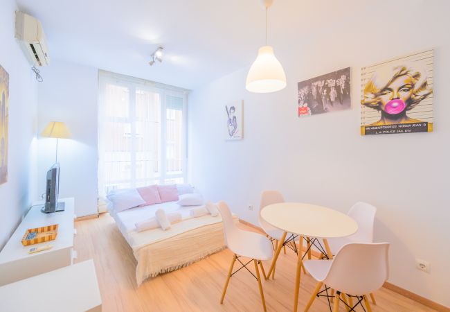 Studio à Madrid - M (ARA10) Arandano 1- Tetuan-Valdeacederas Studio à Madrid - M (ARA10) Arandano 1- Tetuan-Valdeacederas