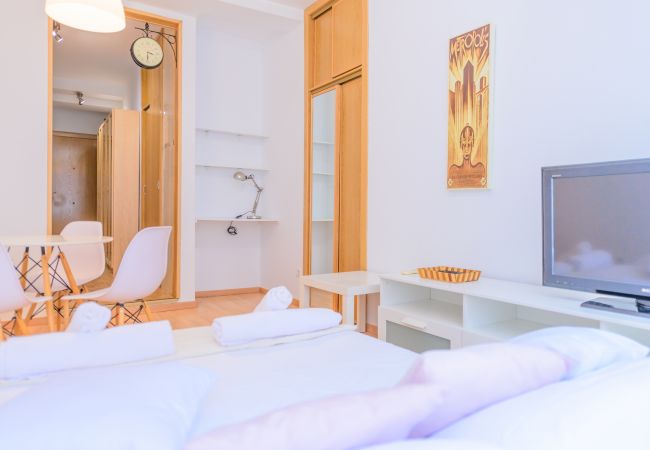 Studio à Madrid - M (ARA10) Arandano 1- Tetuan-Valdeacederas Studio à Madrid - M (ARA10) Arandano 1- Tetuan-Valdeacederas