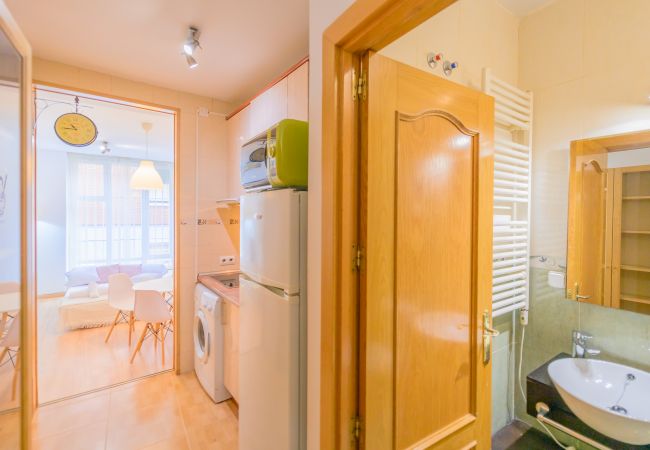 Studio à Madrid - COZY STUDY CLOSE TO FINANCE AREA AND IE