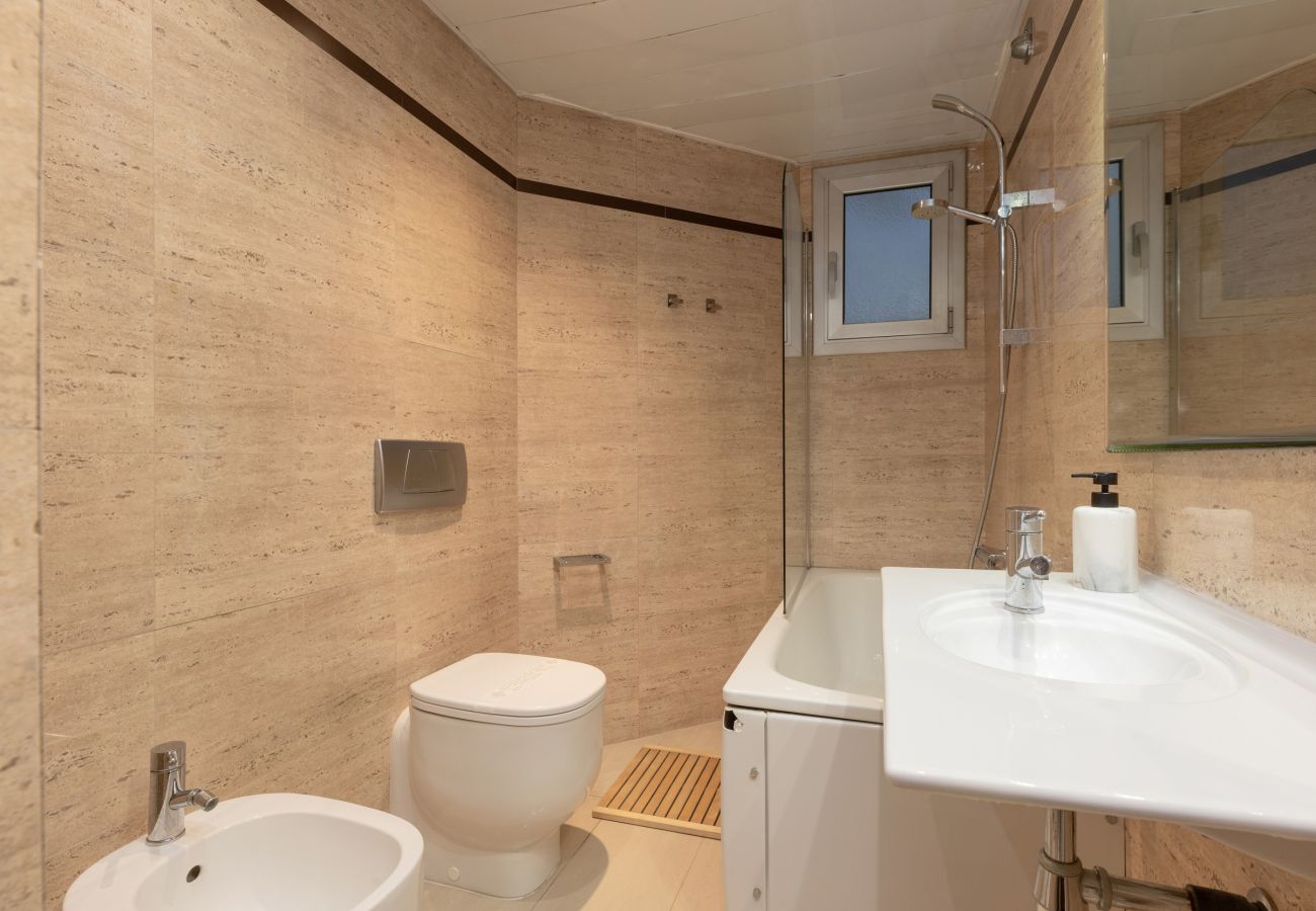 Appartement à Barcelone - Bright, large and central apartment in Barcelona