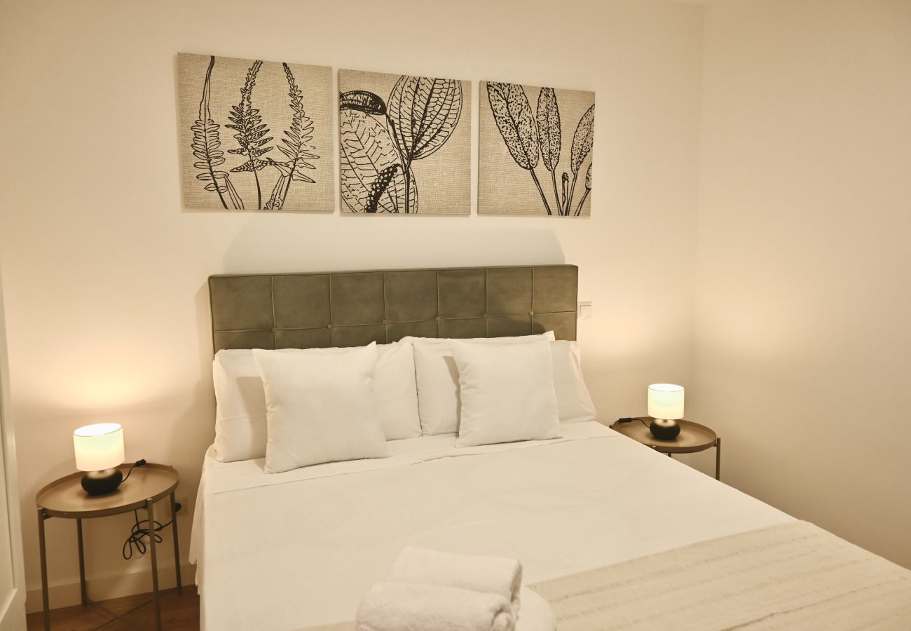 Appartement à Madrid - Encantadora Vivienda de 3 Dormitorios descubre el Confort que Estabas Buscando DSA434D