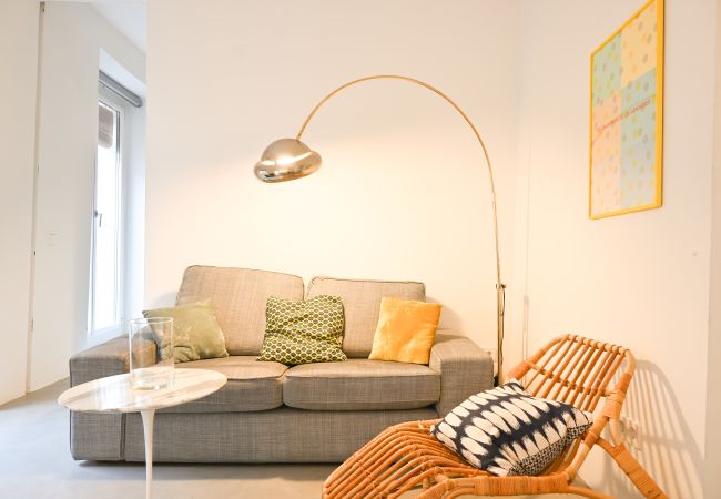 Appartement à Madrid - M (AMP41) Charmant appartement de 2 chambres : découvrez la vie authentique de Madrid dans votre propre espace