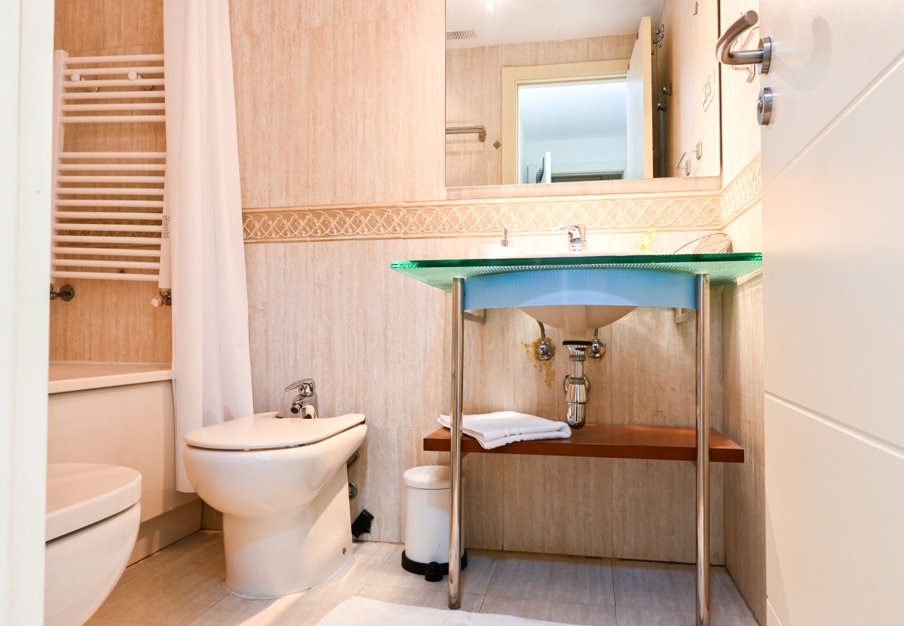 Appartement à Madrid - M (ERO14) Apartamento con Estilo y Comodidad