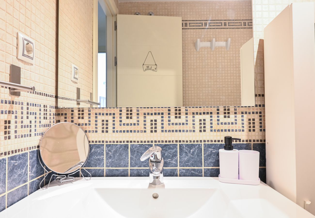 Appartement à Madrid - M (ERO14) Apartamento con Estilo y Comodidad