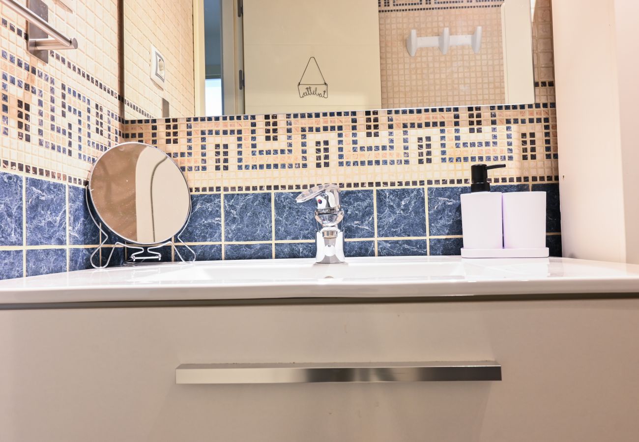 Appartement à Madrid - M (ERO14) Apartamento con Estilo y Comodidad