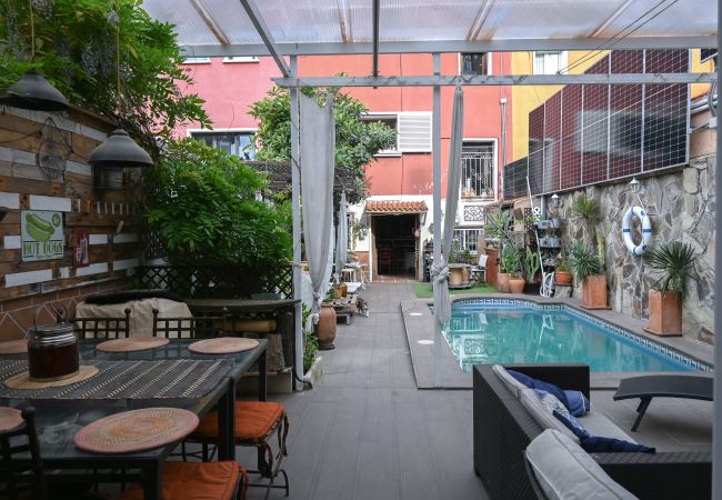 Appartement à Madrid - Studio confortable avec piscine à Ciudad Lineal FCA34