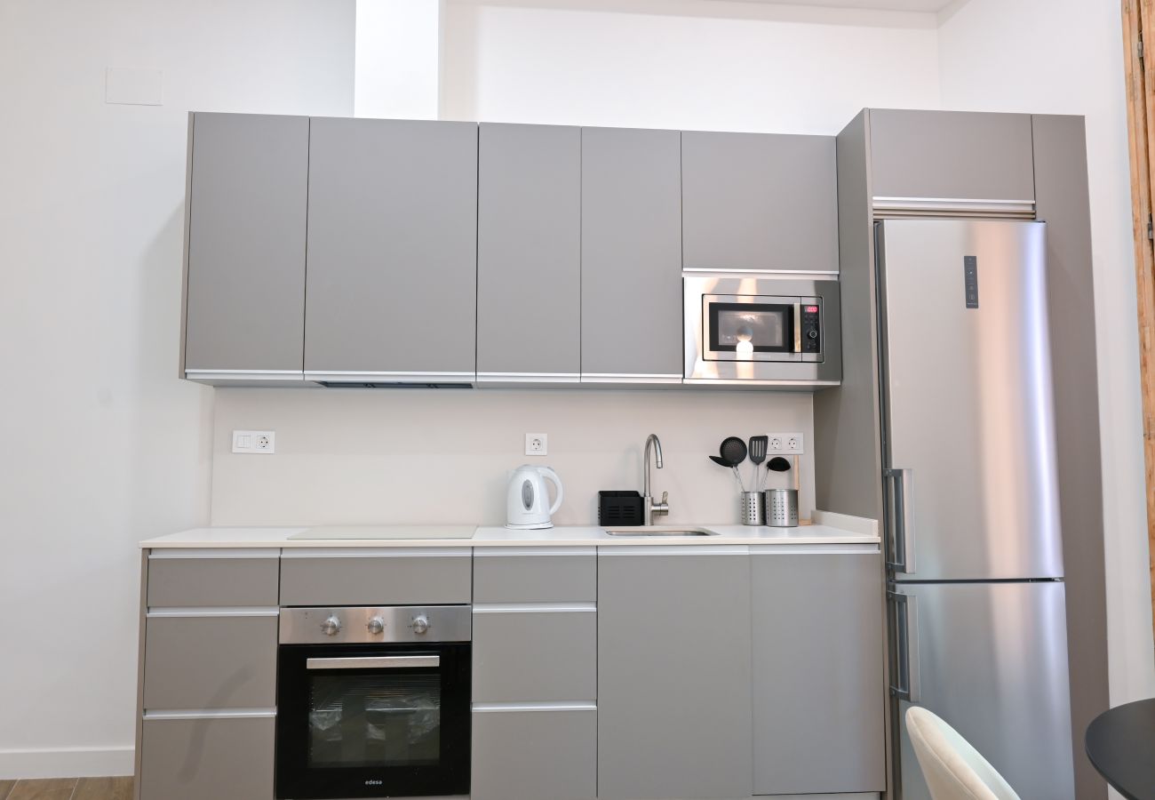 Studio à Madrid - M (ETD3) Céntrico y Luminoso Estudio Duplex en Mad