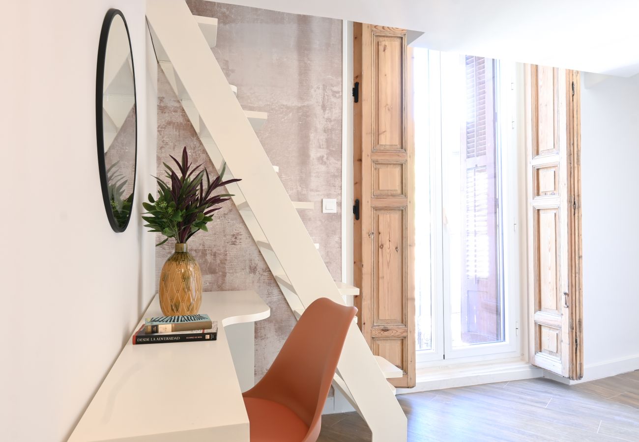 Studio à Madrid - M (ETD3) Céntrico y Luminoso Estudio Duplex en Mad