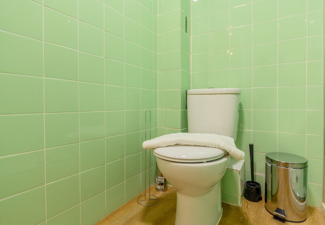 Chambres d'hôtes à Madrid - M (SAP35C) Acogedora habitación con cama ind