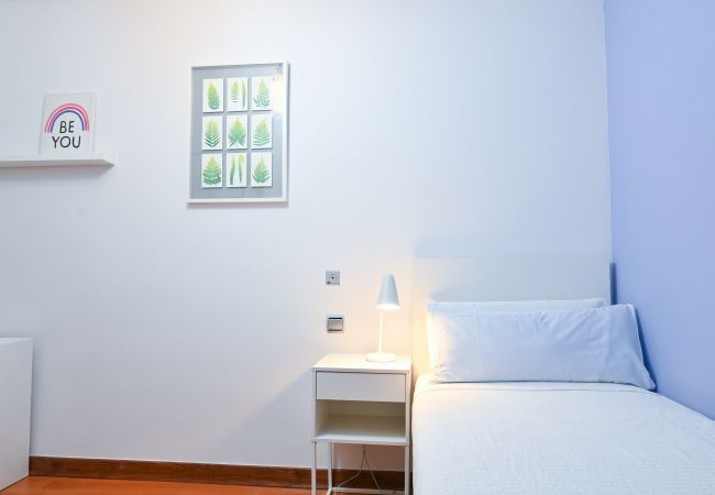 Appartement à Madrid - M (ECA103)Acogedora vivienda de 2 dormitorios en C Appartement à Madrid - M (ECA103)Acogedora vivienda de 2 dormitorios en C
