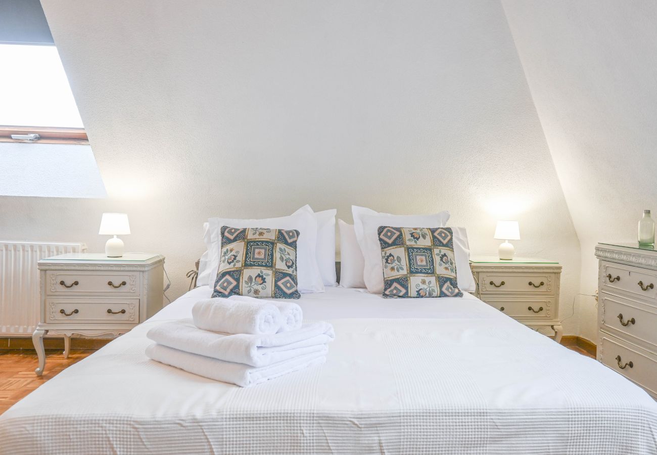 Appartement à Madrid - M (PAT132) Dúplex Ático con Espectaculares Vistas