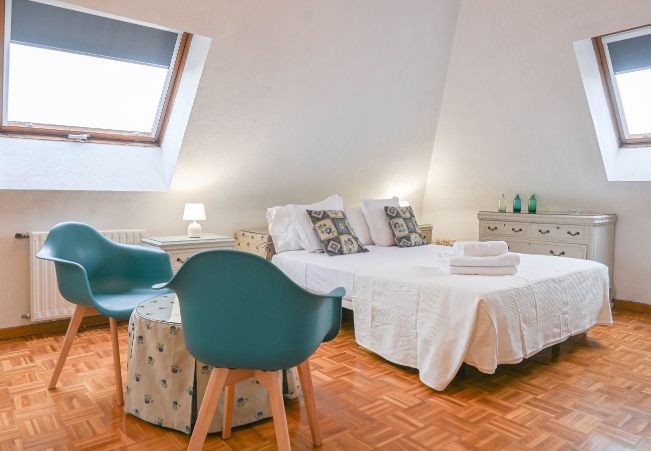 Appartement à Madrid - M (PAT132) Dúplex Ático con Espectaculares Vistas