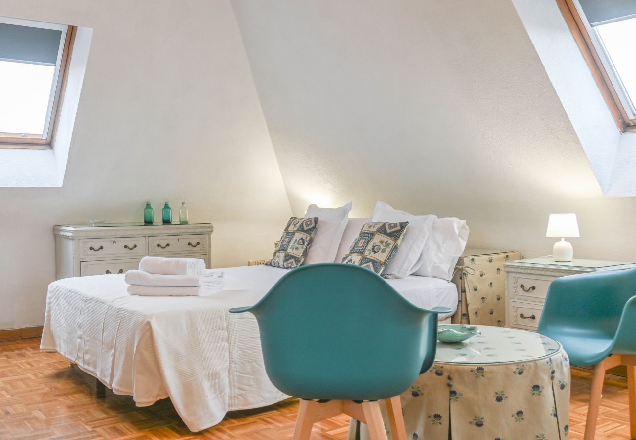 Appartement à Madrid - M (PAT132) Dúplex Ático con Espectaculares Vistas