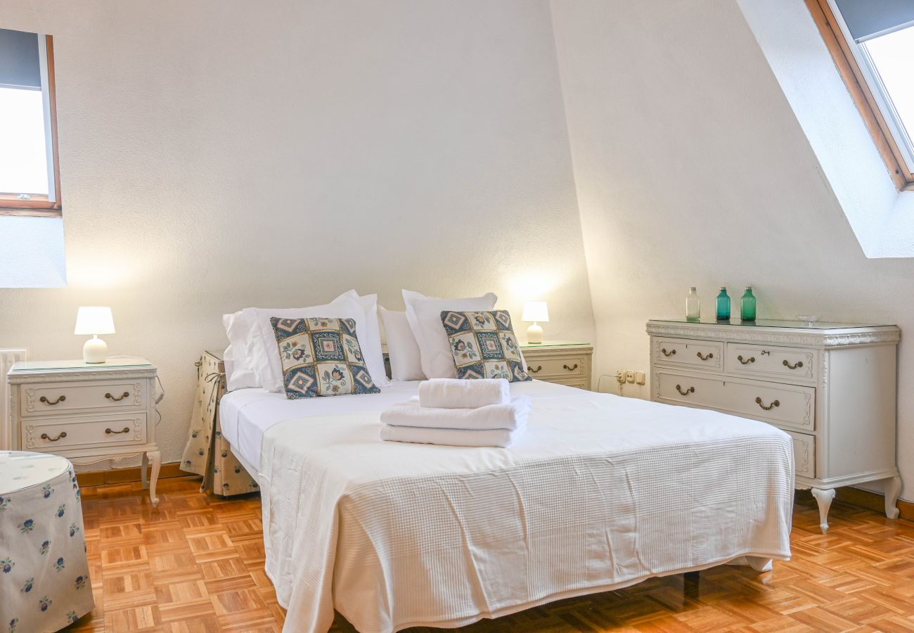 Appartement à Madrid - M (PAT132) Dúplex Ático con Espectaculares Vistas
