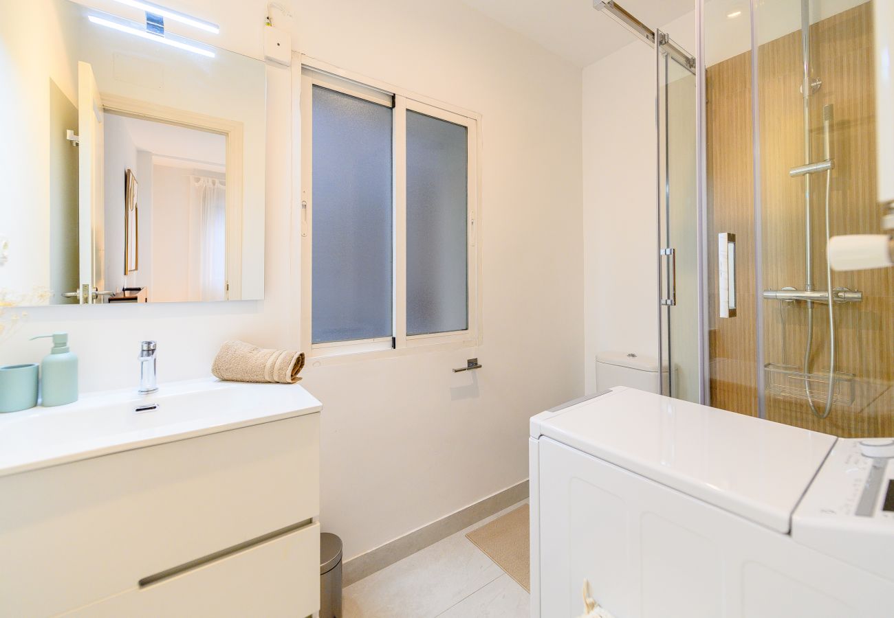 Appartement à Madrid - M (JAM471B)Apartamento Luminoso con Balcón en el C