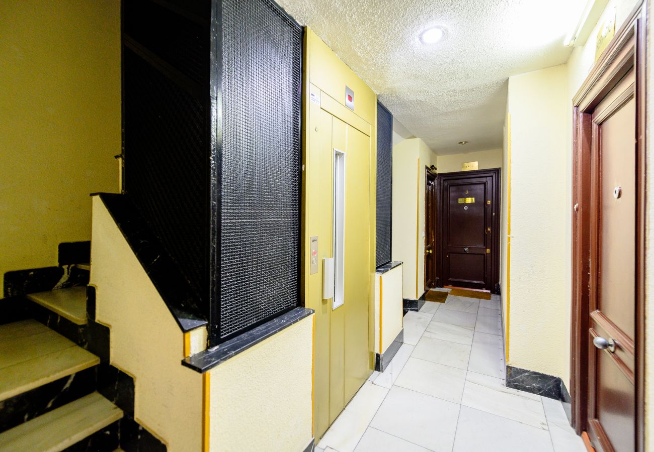 Appartement à Madrid - M (JAM471B)Apartamento Luminoso con Balcón en el C