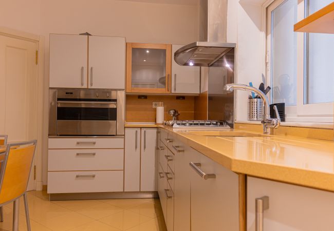 Appartement à Madrid - M (PDH52)Apartamento Amplio y Elegante en Paseo de Appartement à Madrid - M (PDH52)Apartamento Amplio y Elegante en Paseo de
