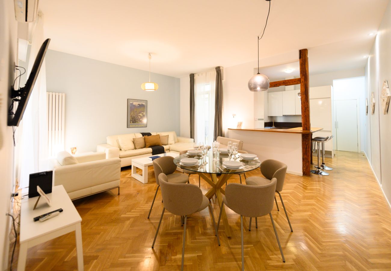 Appartement à Madrid - M (PSM9) Elegante vivienda de 3 habitaciones en e