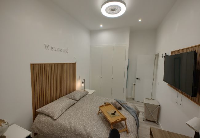  à Madrid - M (SBE101) Los Ángeles: habitación con comodidad y