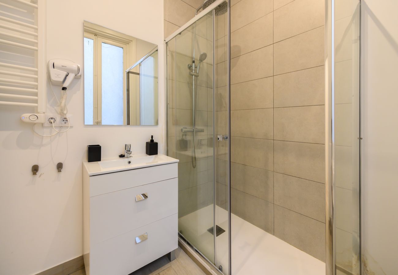 Chambres d'hôtes à Madrid - M (SBE101) Los Ángeles: habitación con comodidad y