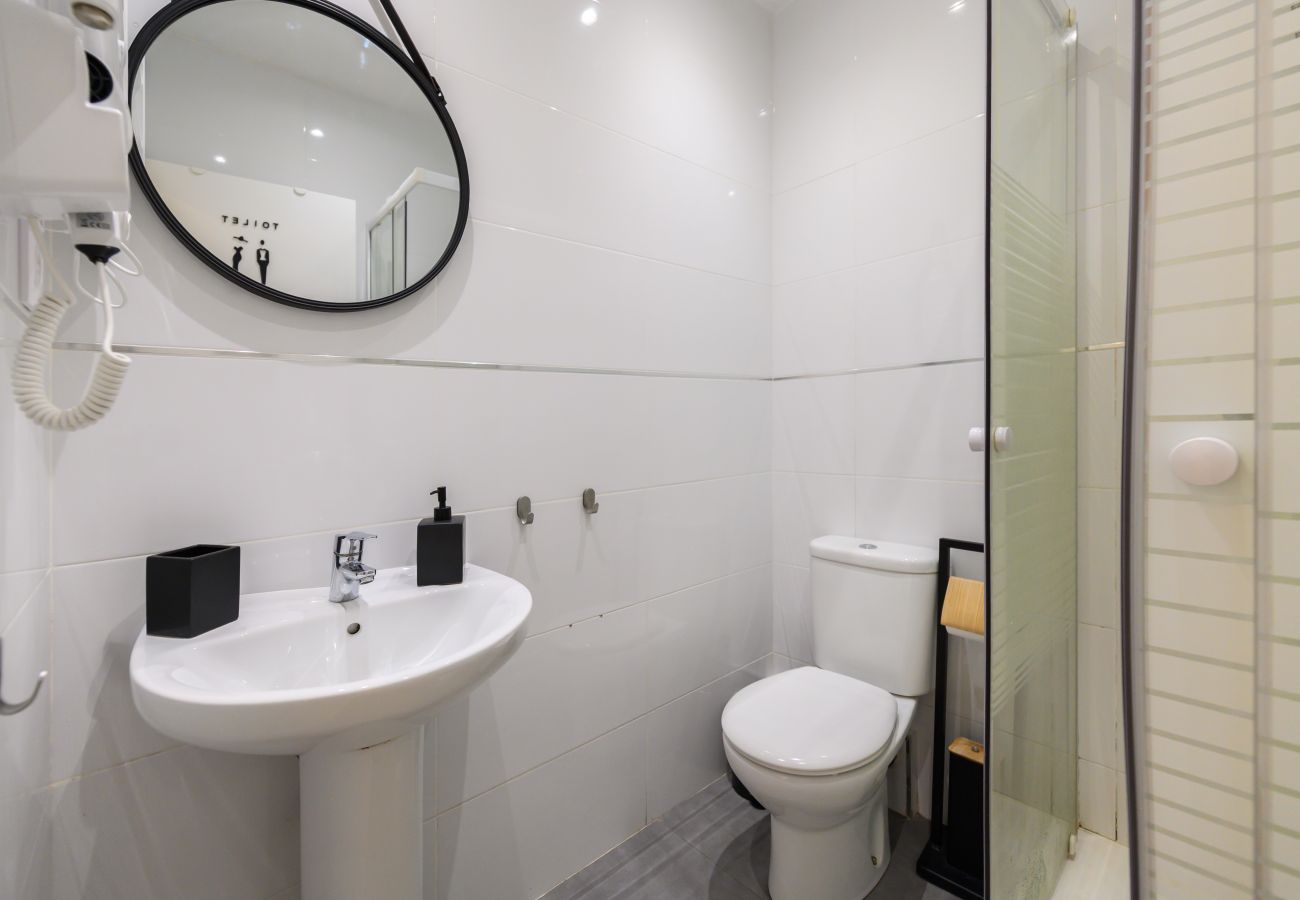 Chambres d'hôtes à Madrid - M (SBE101) Los Ángeles: habitación con comodidad y