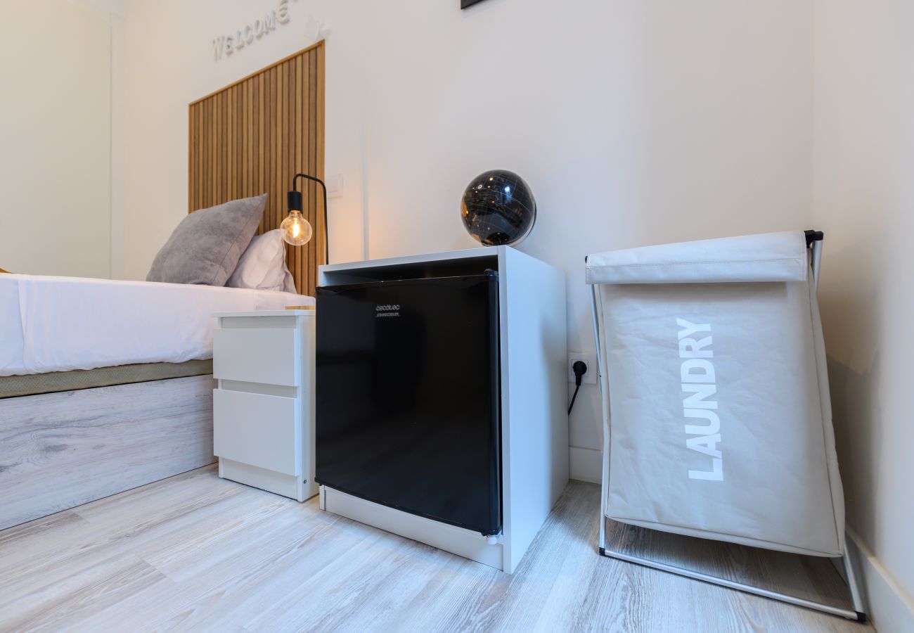 Chambres d'hôtes à Madrid - M (SBE1013) Barcelona:  habitación con comodidad y
