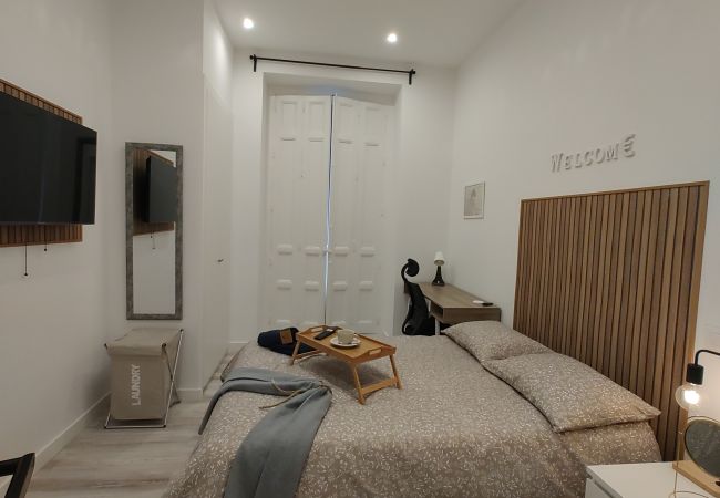  à Madrid - M (SBE105)Zurich: habitación con comodidad y zonas