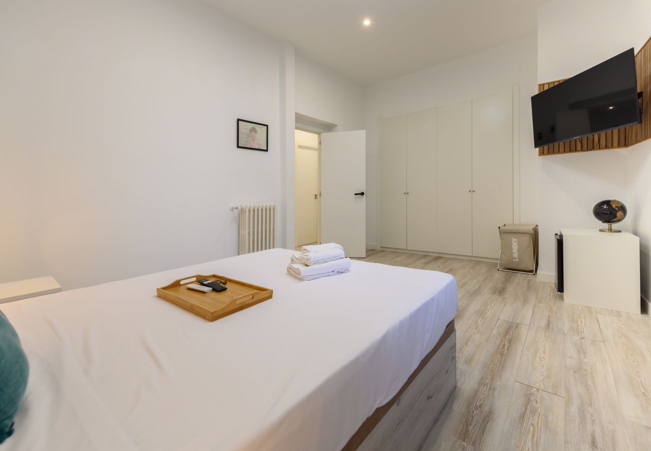 Chambres d'hôtes à Madrid - M (SBE106)Madrid: habitación con comodidad y zona