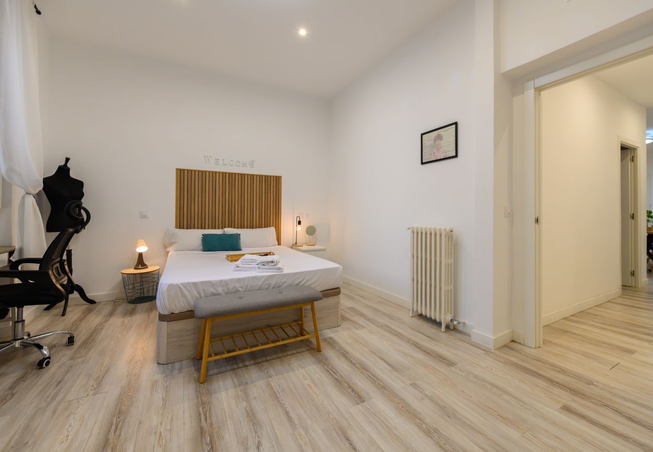 Chambres d'hôtes à Madrid - M (SBE106)Madrid: habitación con comodidad y zona