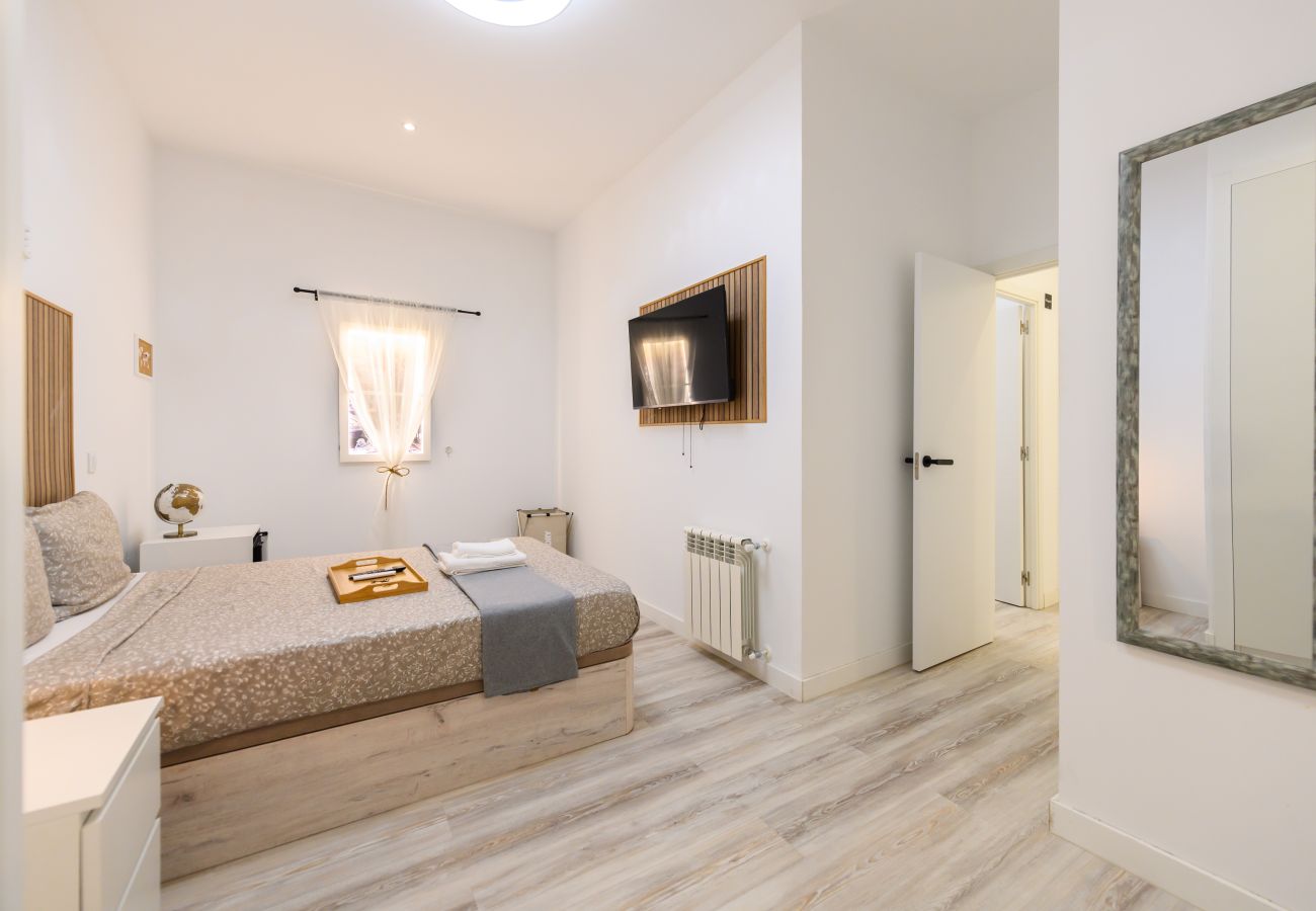 Chambres d'hôtes à Madrid - M (SBE108) Roma: habitación con comodidad y zonas