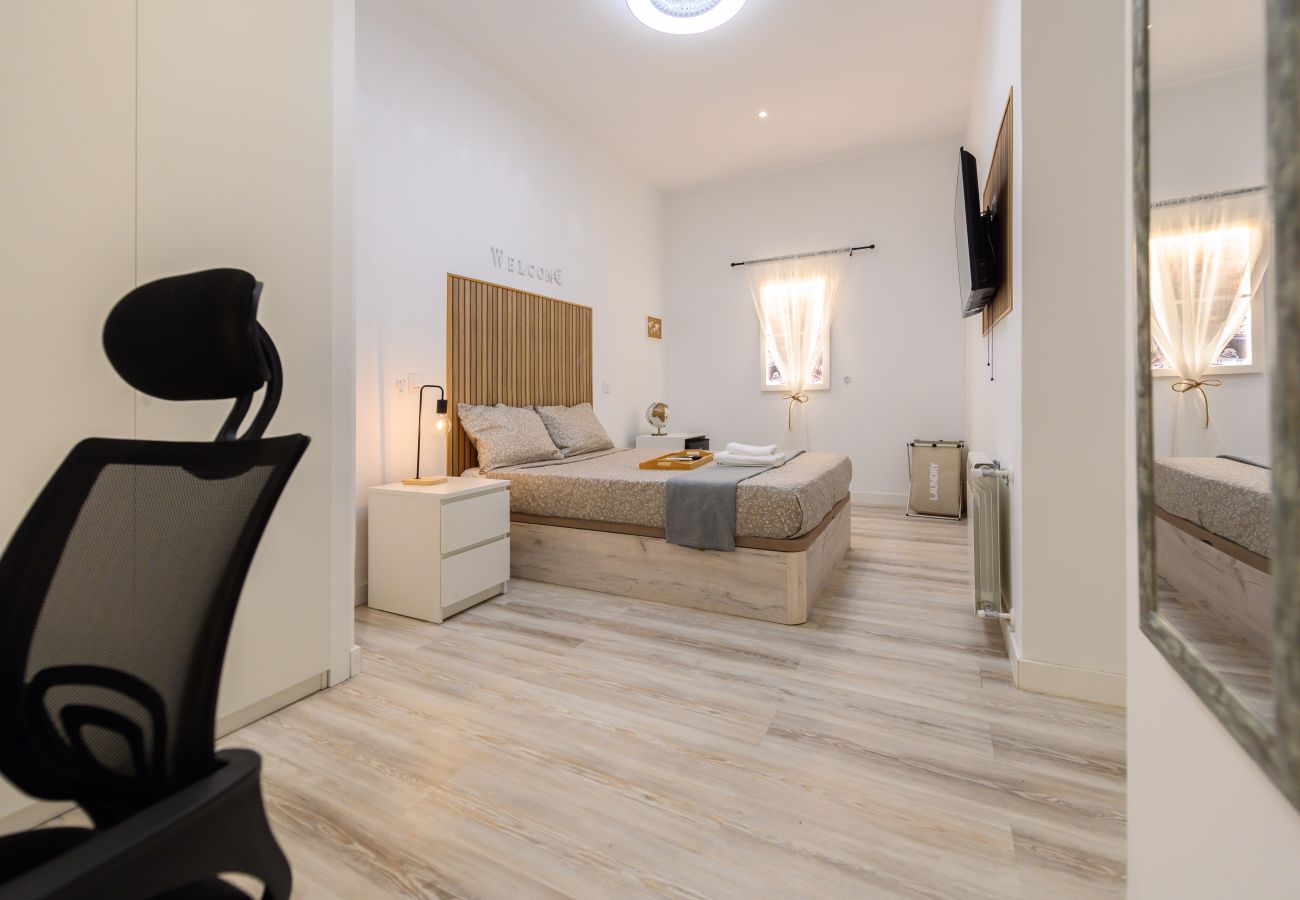 Chambres d'hôtes à Madrid - M (SBE108) Roma: habitación con comodidad y zonas