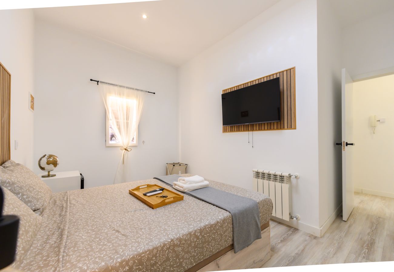 Chambres d'hôtes à Madrid - M (SBE108) Roma: habitación con comodidad y zonas
