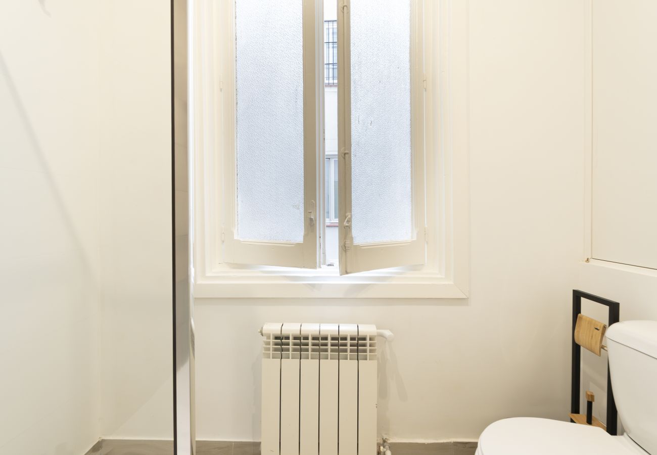 Chambres d'hôtes à Madrid - M (SBE10 10) Berlín: habitación con comodidad y zo