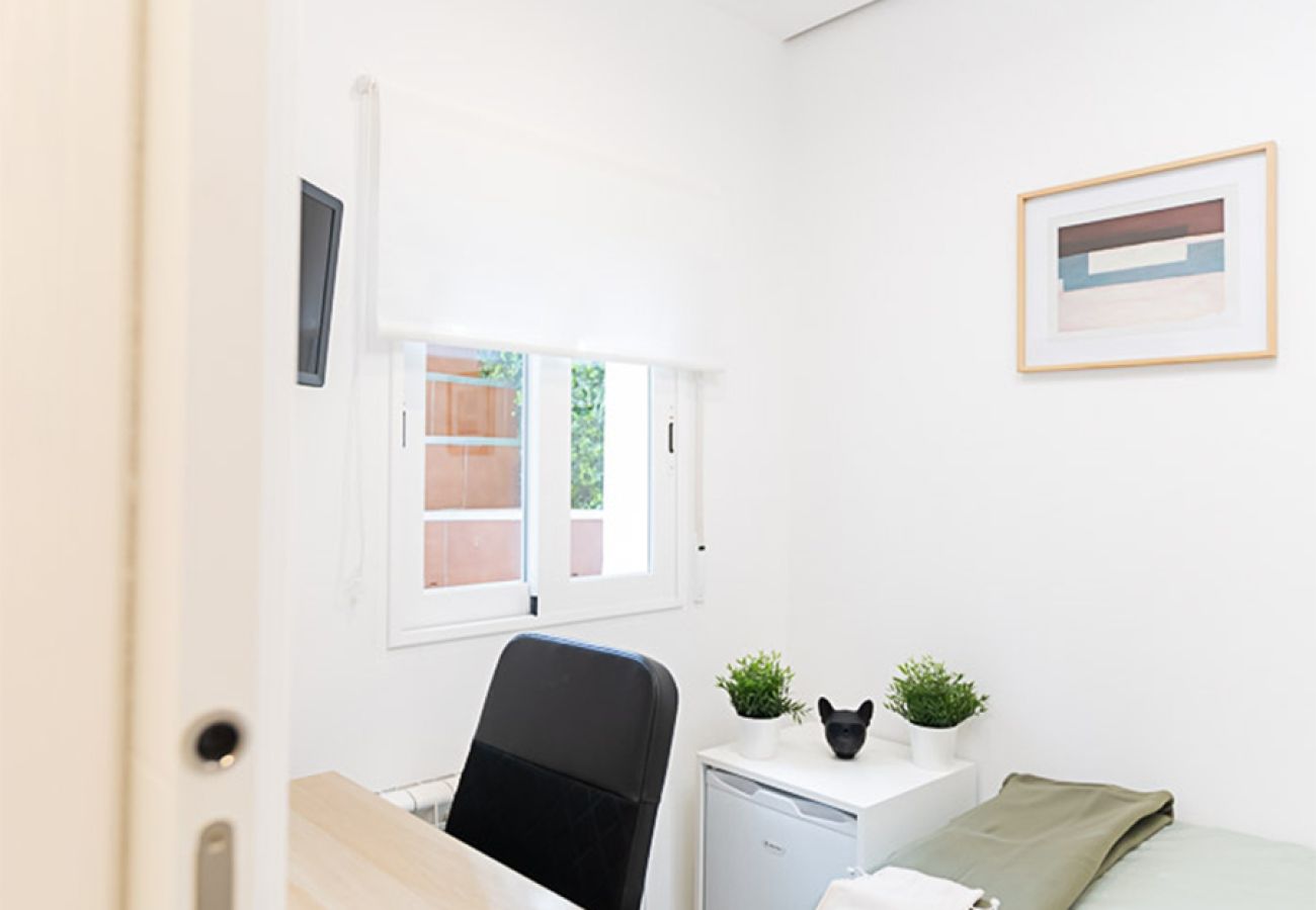 Chambres d'hôtes à Madrid - M (HBE12A1) Oruro: Habitación con confort y esenci