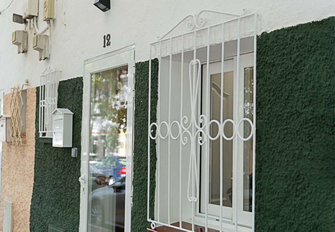 Chambres d'hôtes à Madrid - M (HBE12A1) Oruro: Habitación con confort y esenci