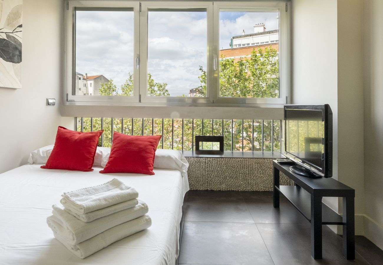 Appartement à Madrid - M (PAC636)Alquiler Mensual en Madrid – Piso Exteri
