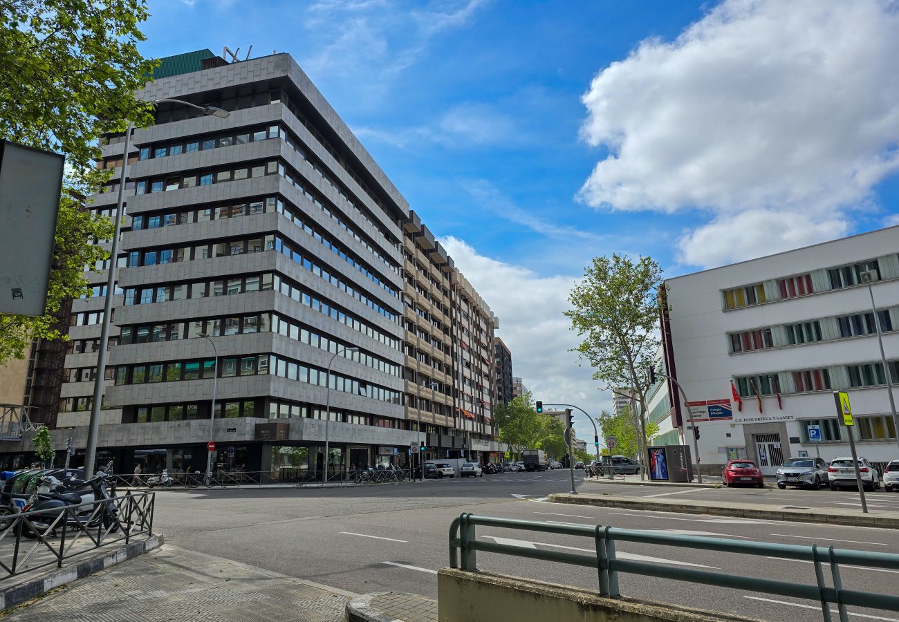 Appartement à Madrid - M (PAC636)Alquiler Mensual en Madrid – Piso Exteri