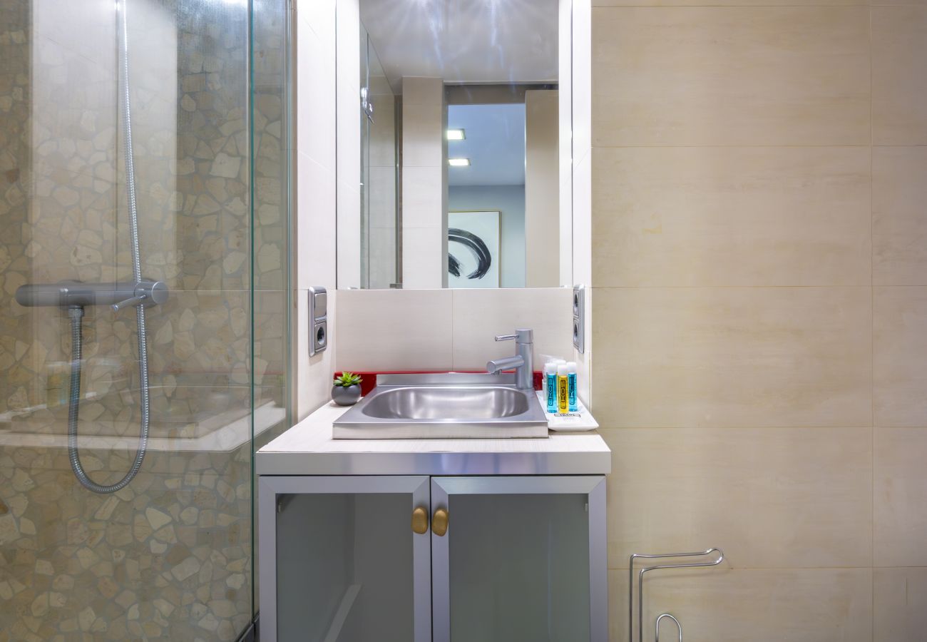Appartement à Madrid - M (PAC636)Alquiler Mensual en Madrid – Piso Exteri