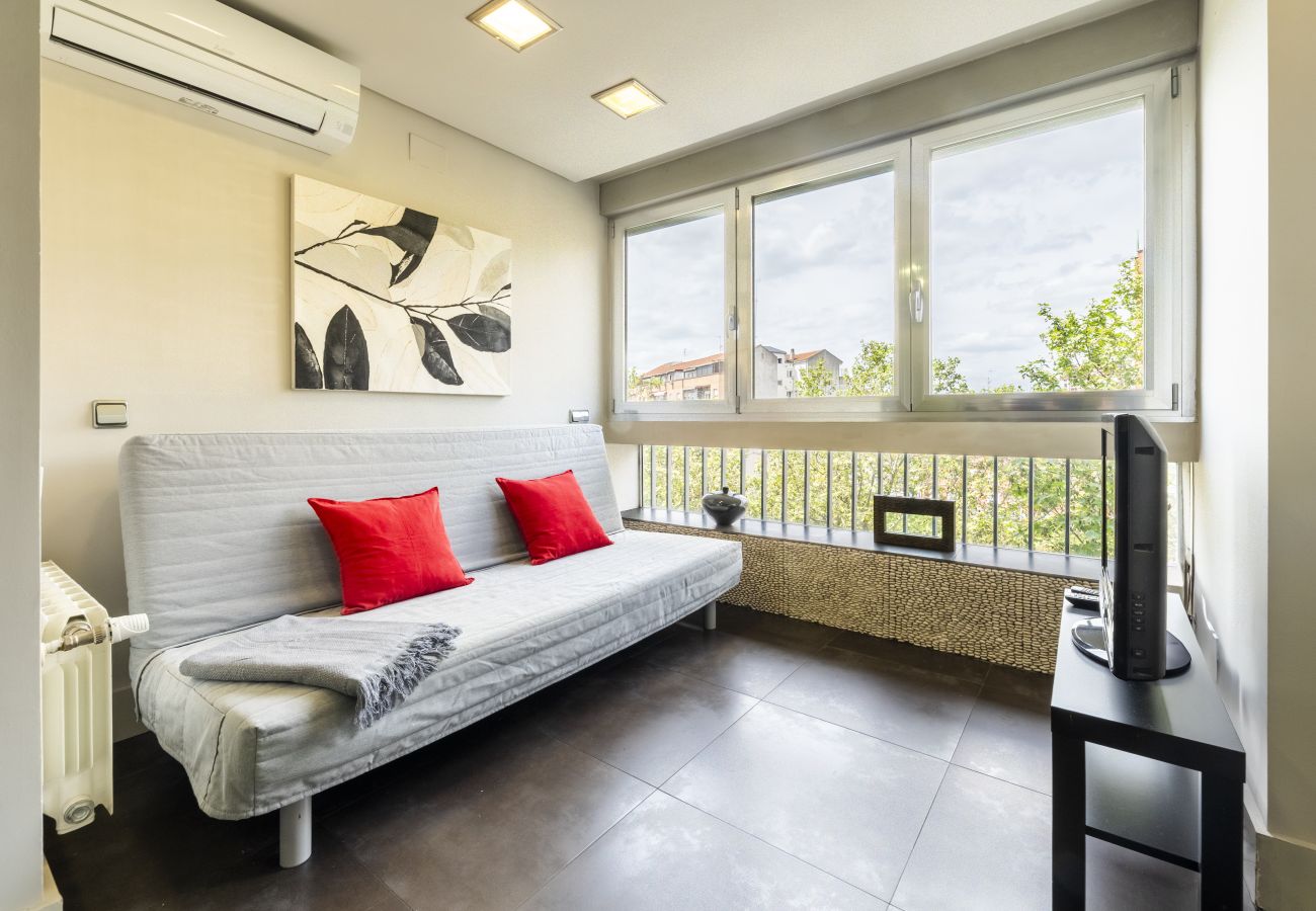 Appartement à Madrid - M (PAC636)Alquiler Mensual en Madrid – Piso Exteri