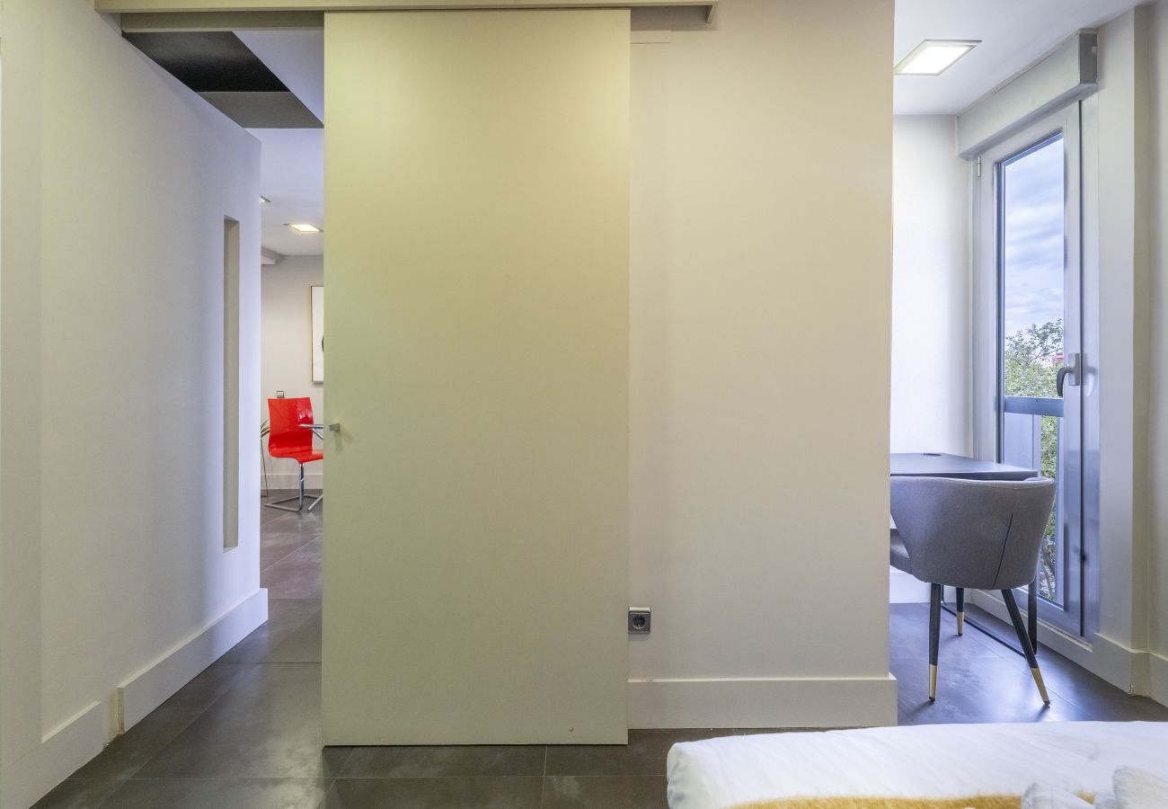 Appartement à Madrid - M (PAC636)Alquiler Mensual en Madrid – Piso Exteri