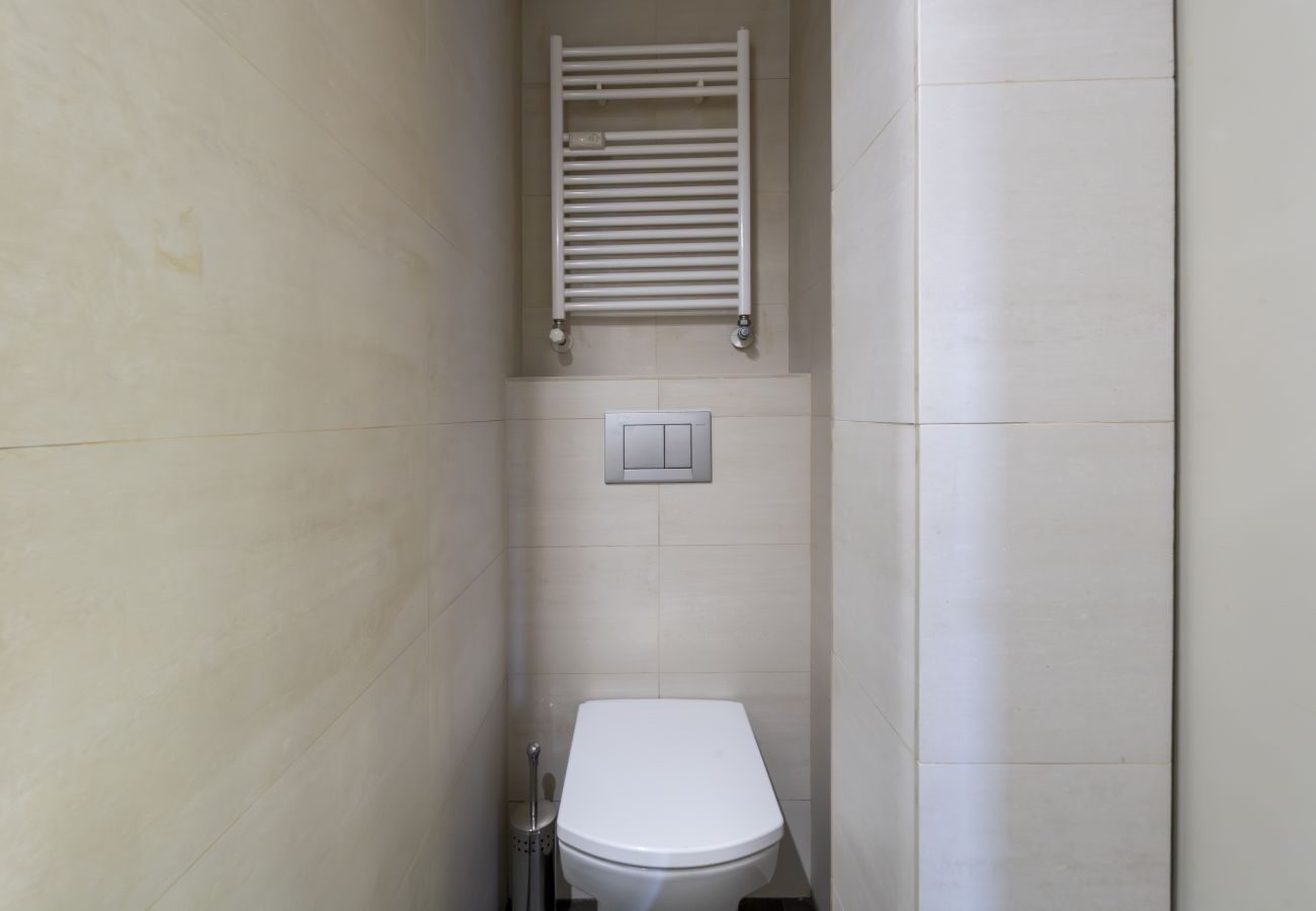 Appartement à Madrid - M (PAC636)Alquiler Mensual en Madrid – Piso Exteri