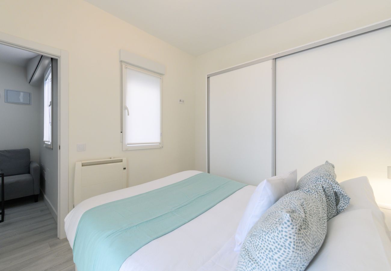 Appartement à Madrid - M (MDL9)Alquiler Mensual en Madrid – Piso moderno