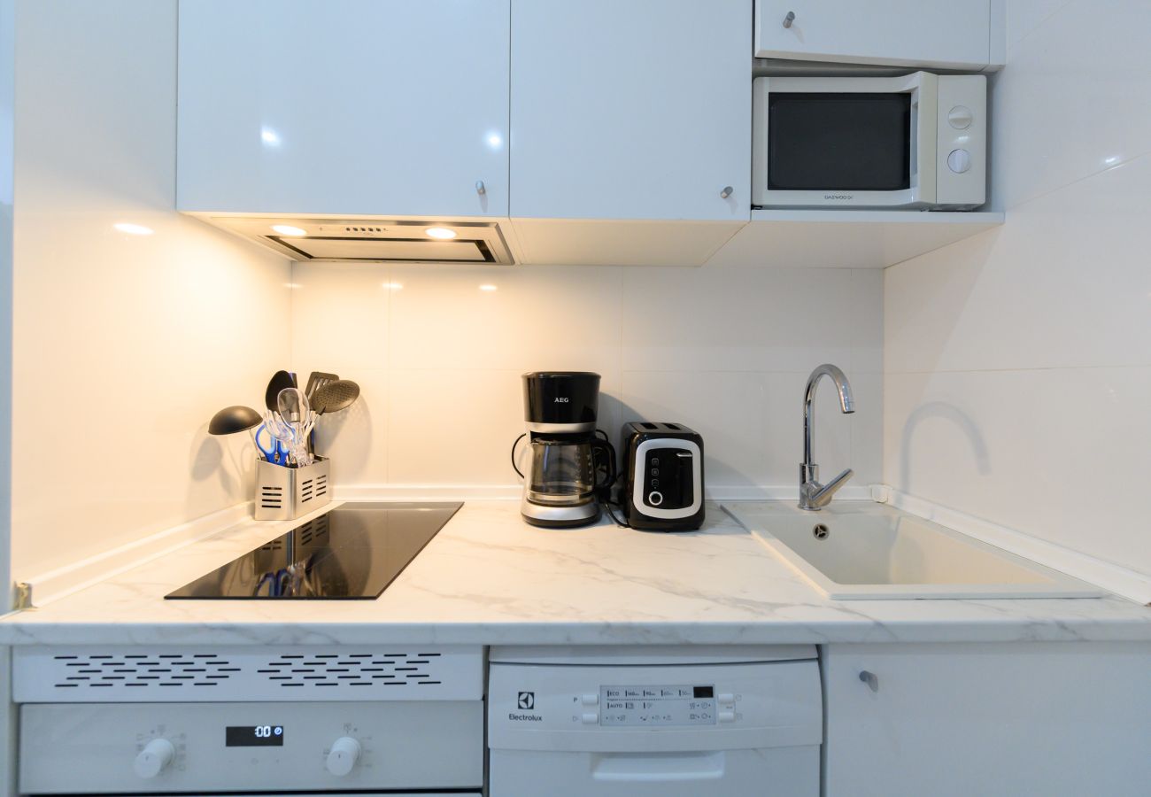 Appartement à Madrid - M (MDL9)Alquiler Mensual en Madrid – Piso moderno