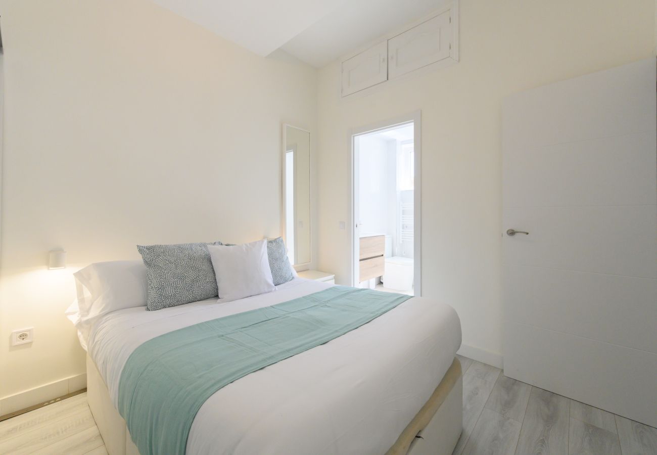 Appartement à Madrid - M (MDL9)Alquiler Mensual en Madrid – Piso moderno