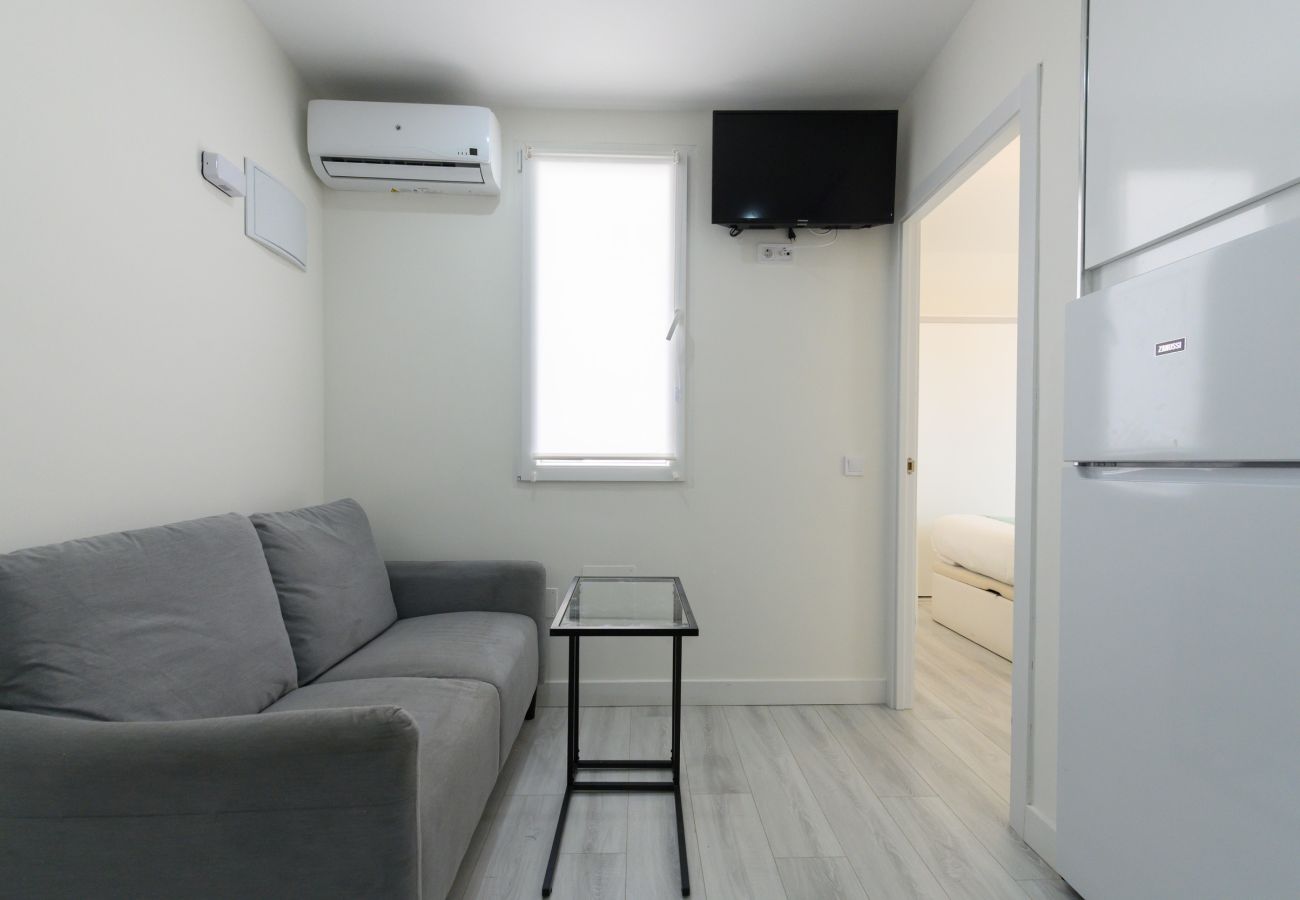 Appartement à Madrid - M (MDL9)Alquiler Mensual en Madrid – Piso moderno